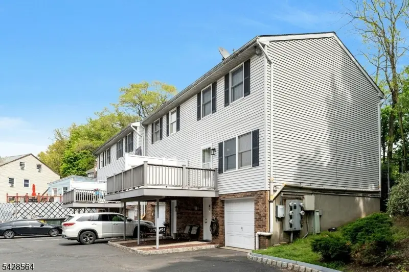 210 Caldwell Ave, Paterson, NJ 07501 - #2