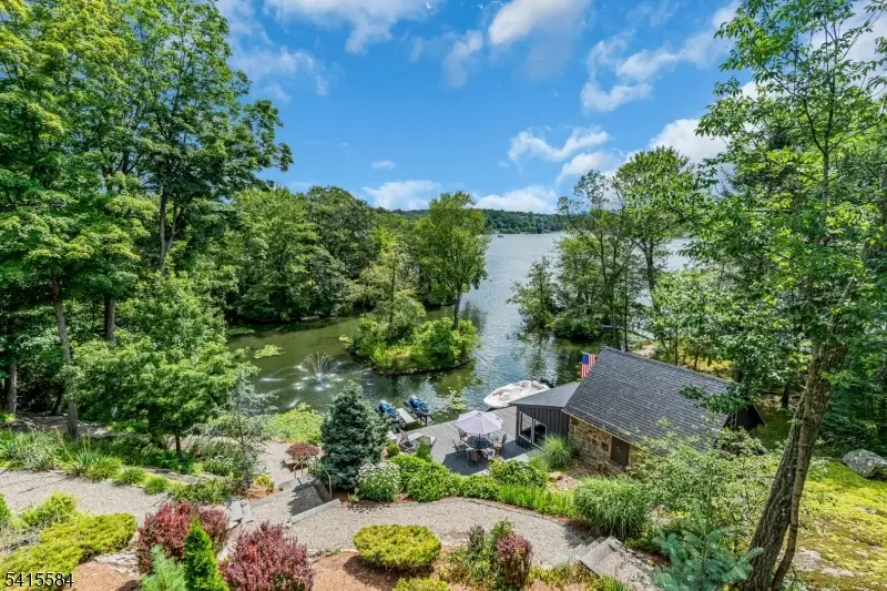 29 Air Castle Isle, Hopatcong, NJ 07843 - #1
