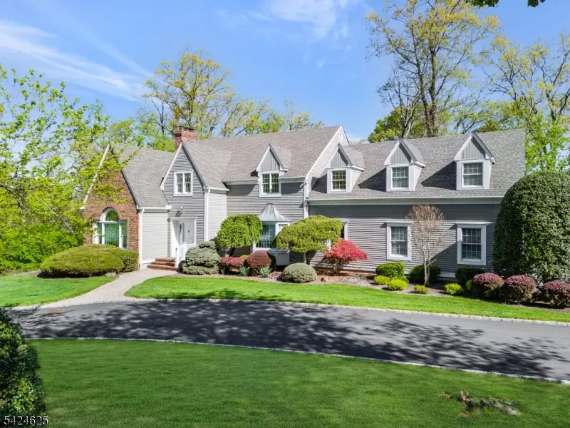 8 Waldron Dr, Martinsville, NJ 08836 - #2