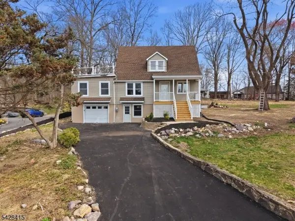 4 Hillside Rd, Rockaway Twp., NJ 07866