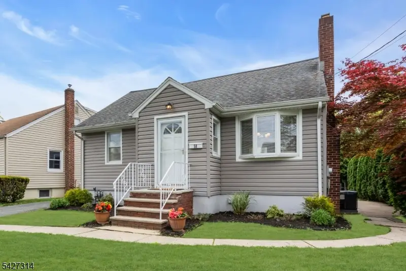 58 Locust Dr, Kenilworth, NJ 07033 - #1