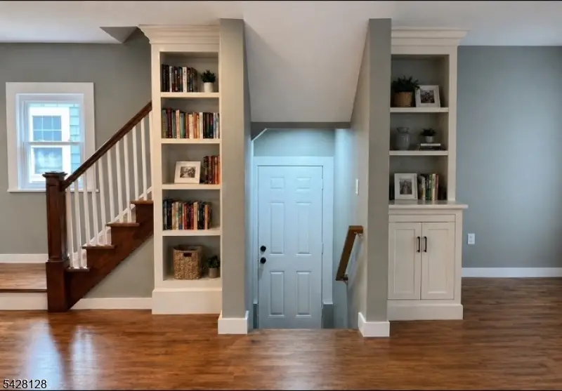 16 Winfield St, West Orange, NJ 07052 - #3