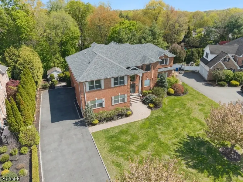 5 Francesca Ct, East Hanover, NJ 07936 - #2