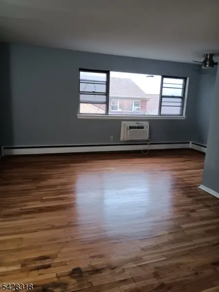 916 Stuyvesant Ave W2 #W2, Irvington, NJ 07111 - #2