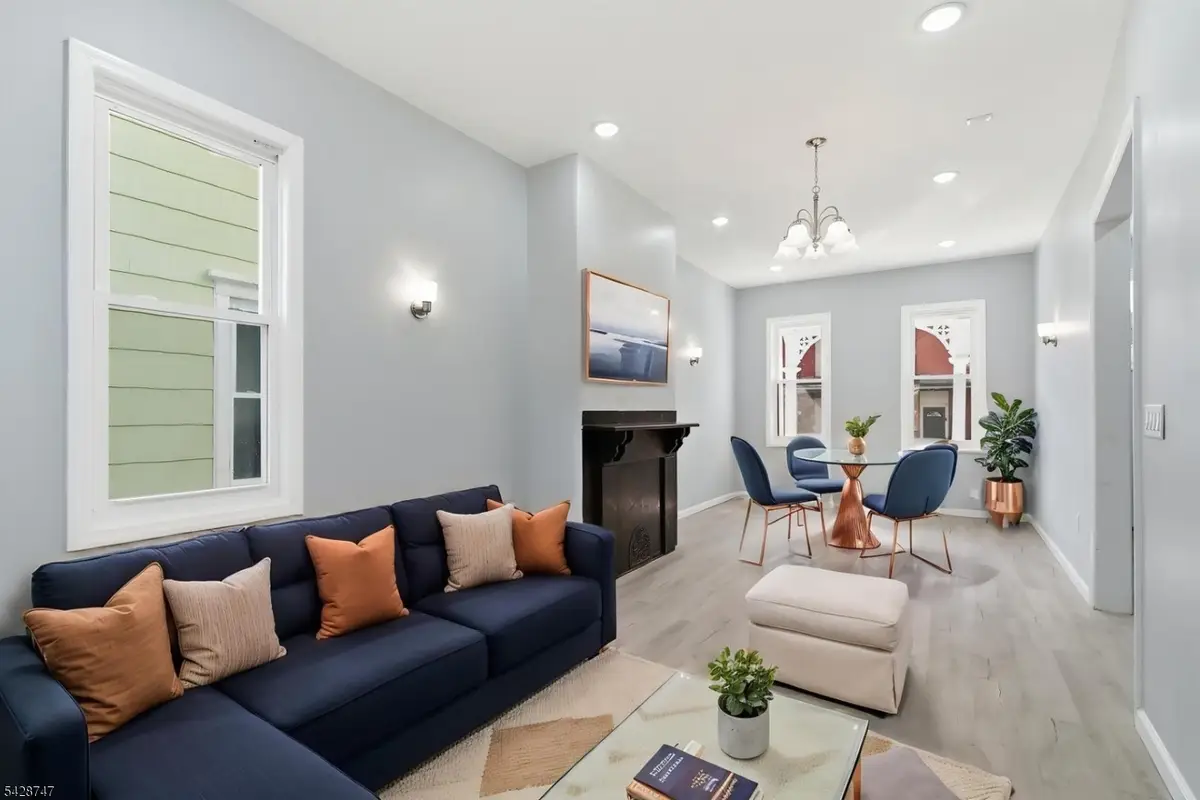 217 W Union St, Burlington, NJ 08016 - #1