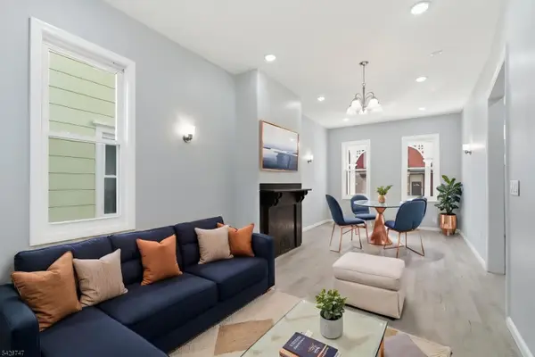 217 W Union St, Burlington City, NJ 08016