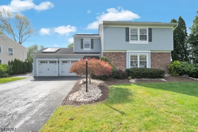 55 Alexandria Dr, Manalapan, NJ 07726 - #1