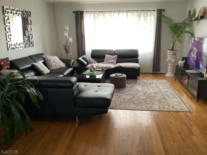 17B Garden Dr, Elmwood Park, NJ 07407 - #3