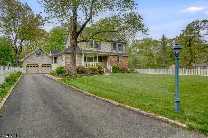 315 Morristown Rd, Long Hill, NJ 07933 - #2