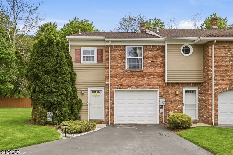 15 Dena Dr, Wanaque, NJ 07465 - #1
