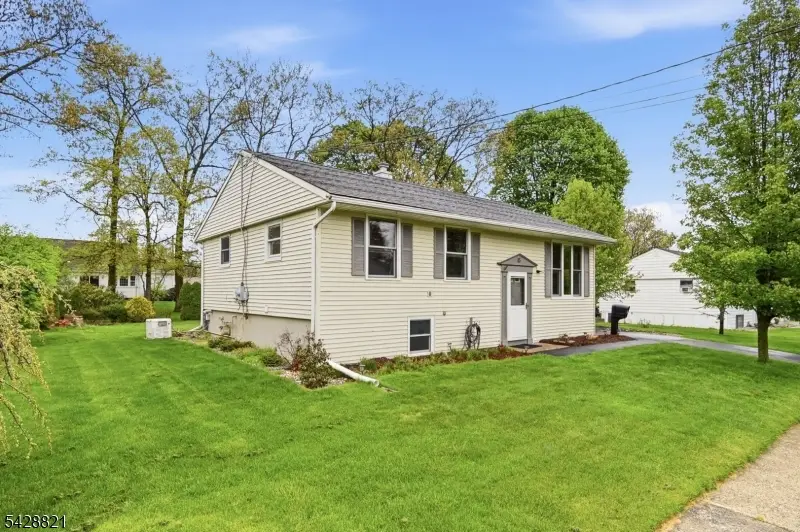 15 Fairview Ave, Newton, NJ 07860 - #3