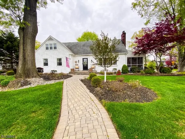 608 E Hendricks Blvd, South Plainfield Boro, NJ 07080