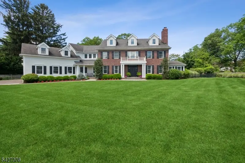 4 Canfield Ter, Morris, NJ 07960 - #1