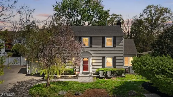 221 Maple Ter, North Plainfield Boro, NJ 07060