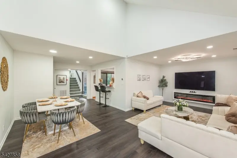 1B Yacenda Dr #B, Parsippany Troy Hills, NJ 07950 - #1