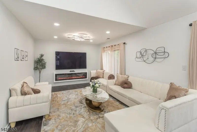 1B Yacenda Dr #B, Parsippany Troy Hills, NJ 07950 - #2