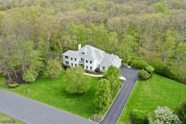 82 Woodman Ln, Bernards Twp., NJ 07920