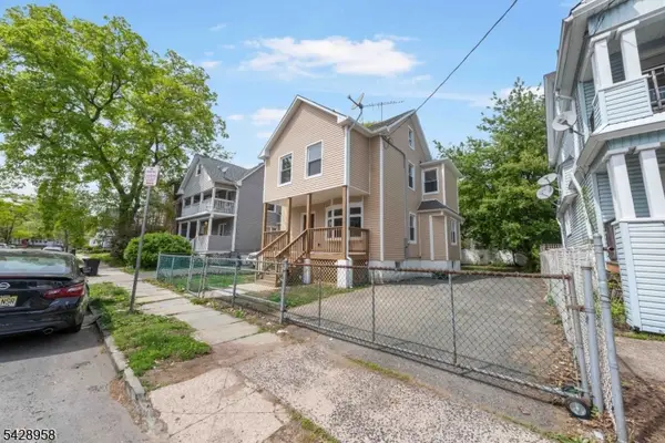 55 Kenmore Ave, Newark City, NJ 07106