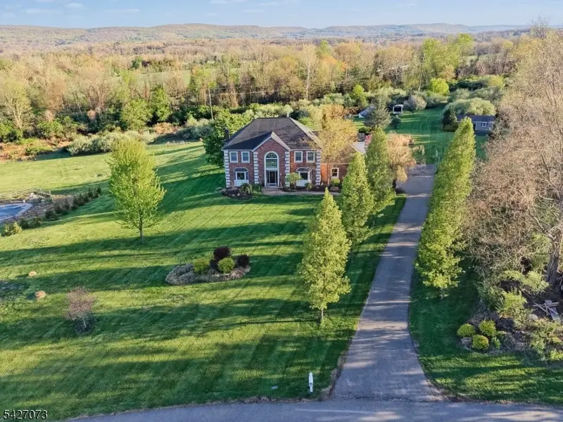 7 Woodfield Rd, Green, NJ 07821 - #3