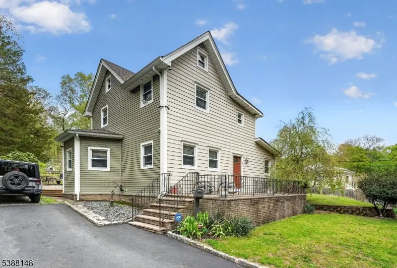 176 Doty Rd, Haskell, NJ 07420 - #1