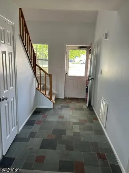 251 Hyde Park Rd, Franklin, NJ 08873 - #2