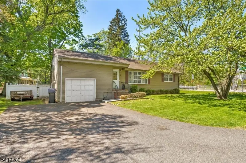 2 Francisco Ave, Little Falls, NJ 07424 - #1