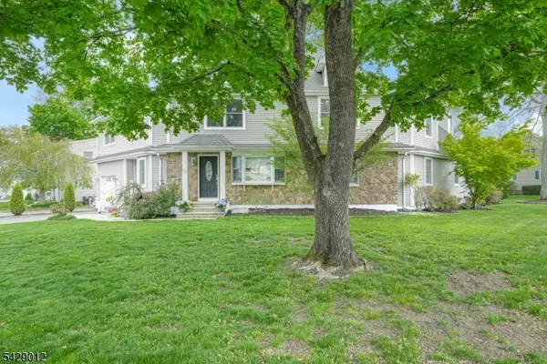 30 Oakley Way, Wayne Twp., NJ 07470