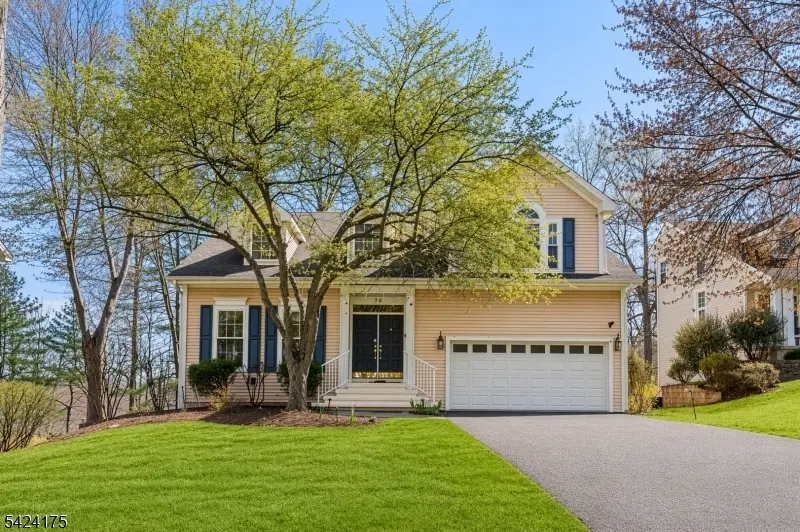70 Hartley Ln, The Hills, NJ 07920 - #1
