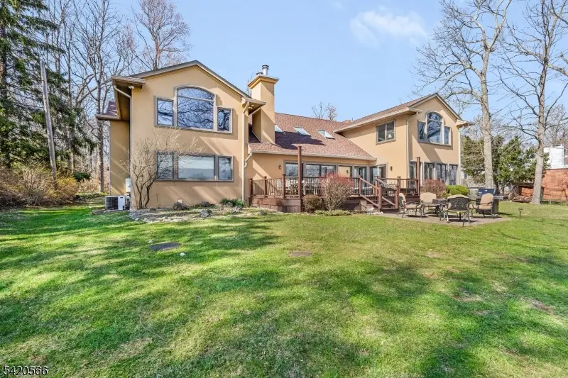 1531 Coles Ave, Mountainside, NJ 07092 - #1
