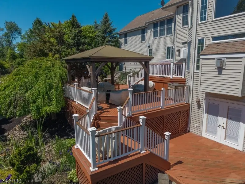 3 Kentview Ct, Raritan, NJ 08822 - #2