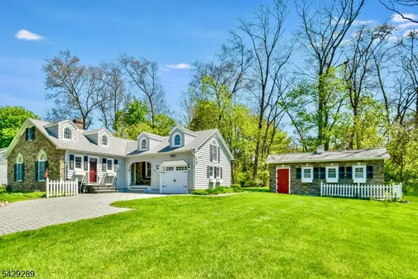 16 Pequot Trl, Jefferson Twp., NJ 07438