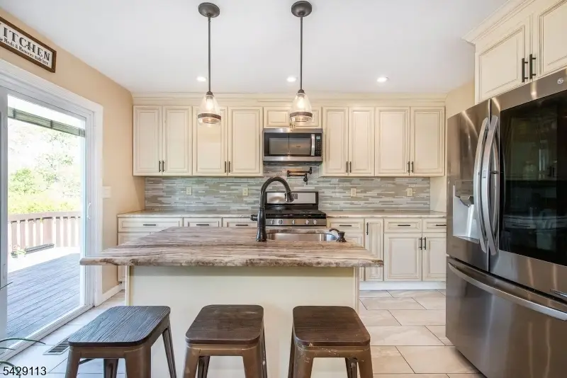13 W Parkway, Pequannock, NJ 07440 - #3