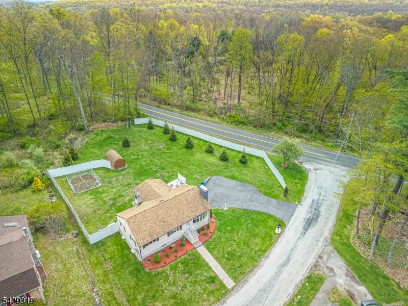 586 Clearview Dr, Hampton, NJ 07860 - #2
