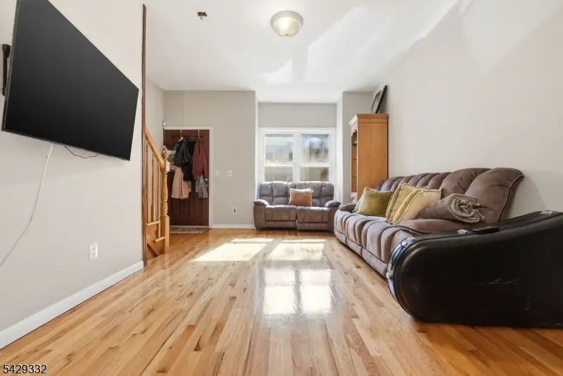 22 Lentz Ave, Newark, NJ 07105 - #3