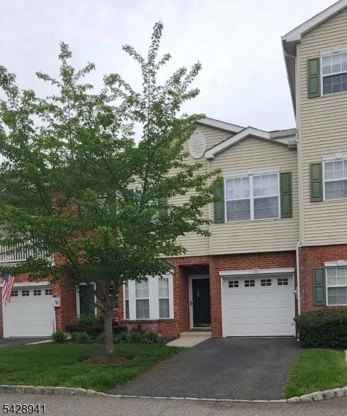 32 Allister Ct, Lincoln Park Boro, NJ 07035
