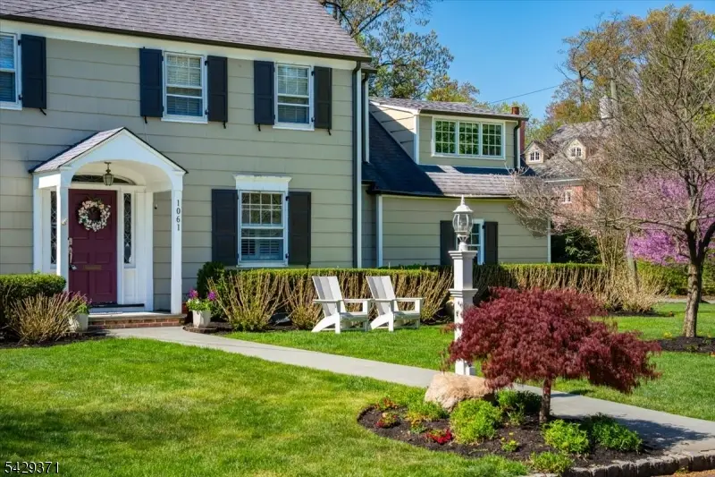 1061 Wychwood Rd, Westfield, NJ 07090 - #2