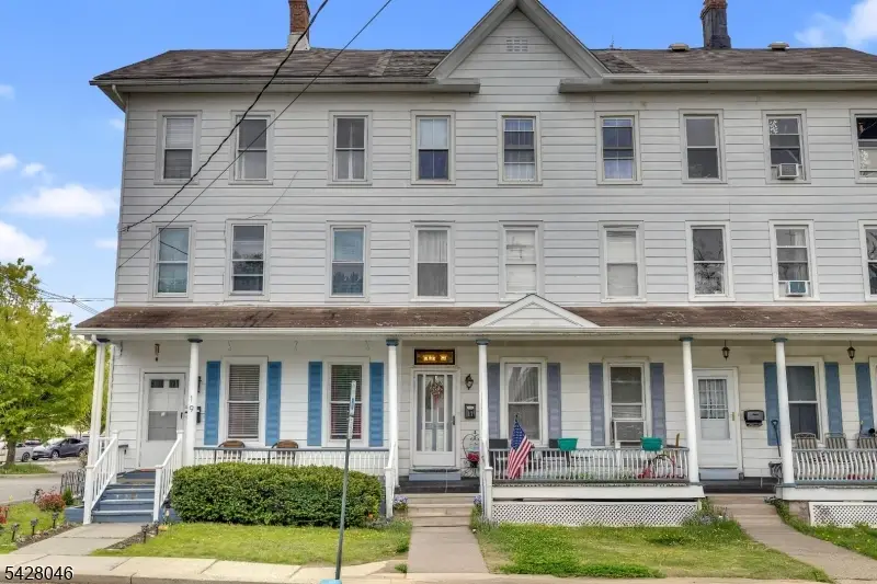 17 E Church St, Washington, NJ 07882 - #3