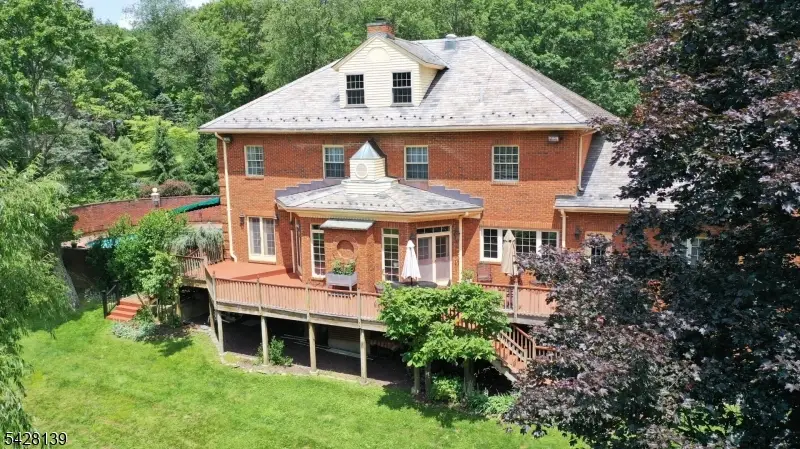 8 Chestnut St, Washington, NJ 07853 - #2