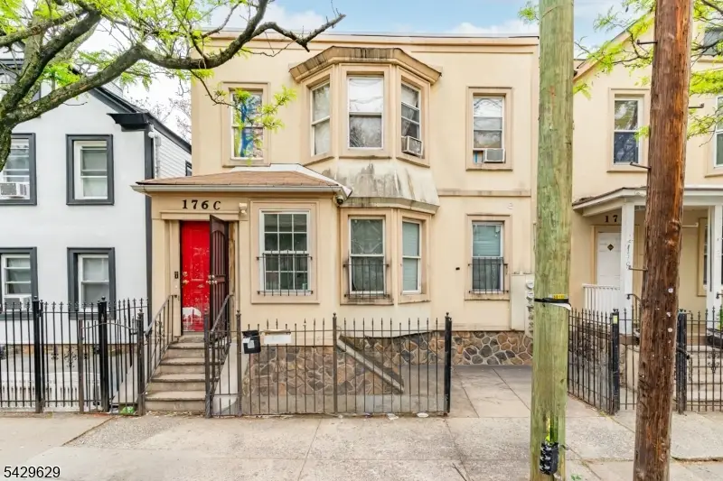 176C Parker St, Newark, NJ 07104 - #1