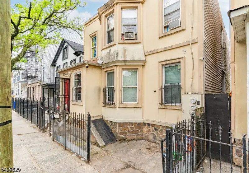176C Parker St, Newark, NJ 07104 - #2