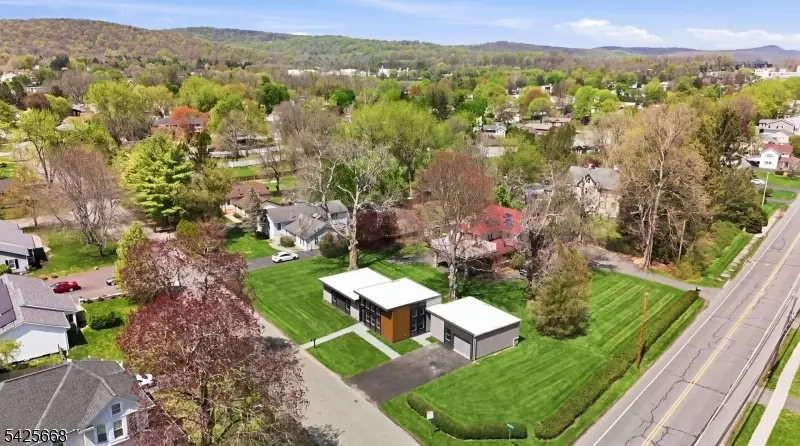 321 Willow Grove St, Hackettstown, NJ 07840 - #3