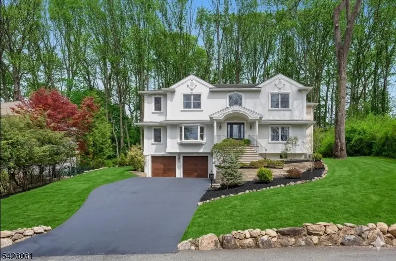 15 Malcolm Pl, Mahwah, NJ 07430 - #1