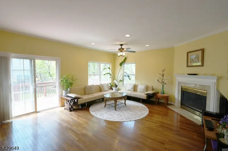 10 Queens Ln, Preakness, NJ 07470 - #2