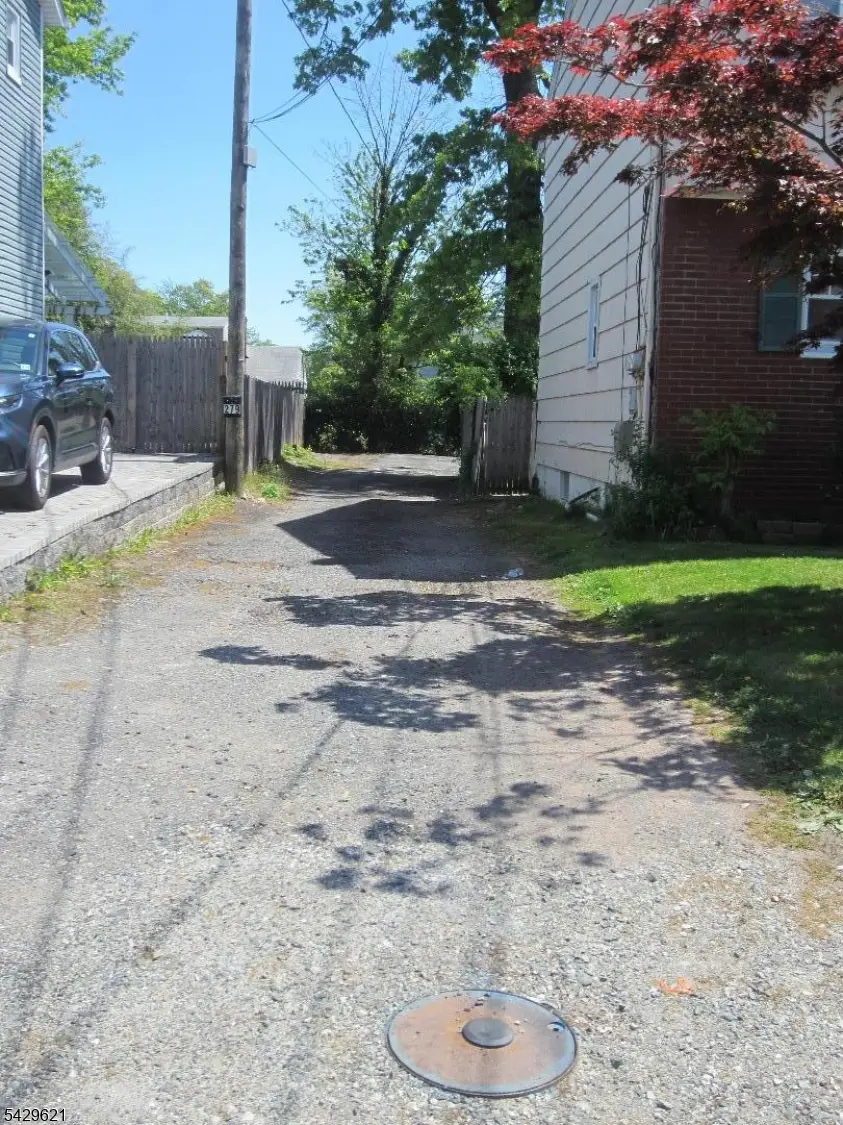 279 Oregon St, Vauxhall, NJ 07088 - #2