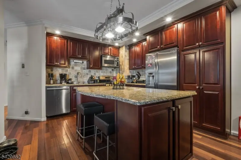 7002 Kennedy Blvd, West New York, NJ 07093 - #3