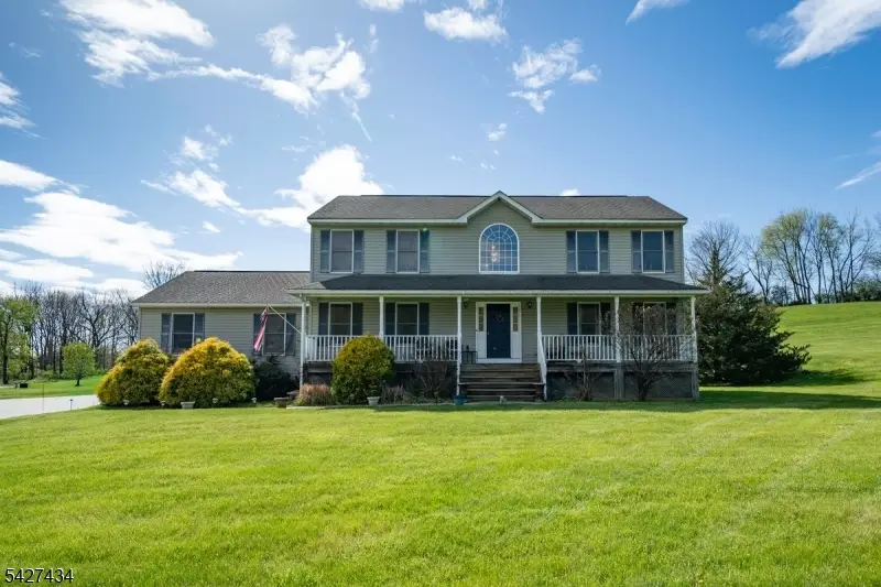 9 Carriage Ln, Hardyston, NJ 07419 - #1