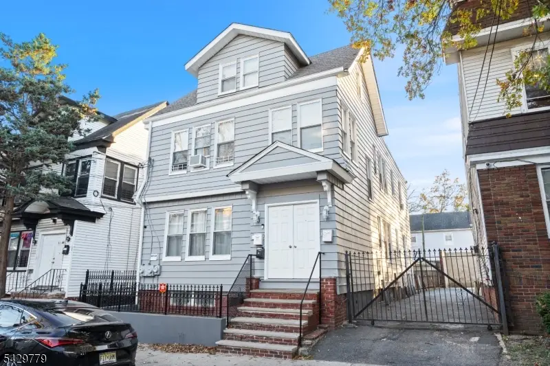 50 Underwood St, Newark, NJ 07106 - #1