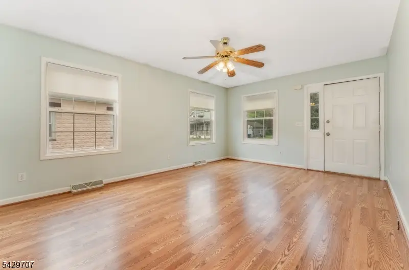 1180 4th Ave, Alpha, NJ 08865 - #3
