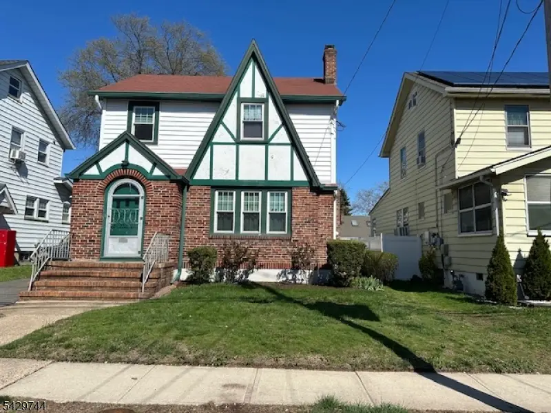 1075 Thomas St, Hillside, NJ 07205 - #1