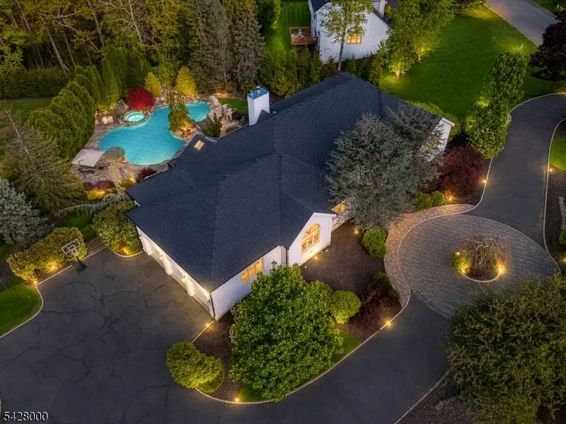 17 Elmwood Dr, Warren, NJ 07059 - #1